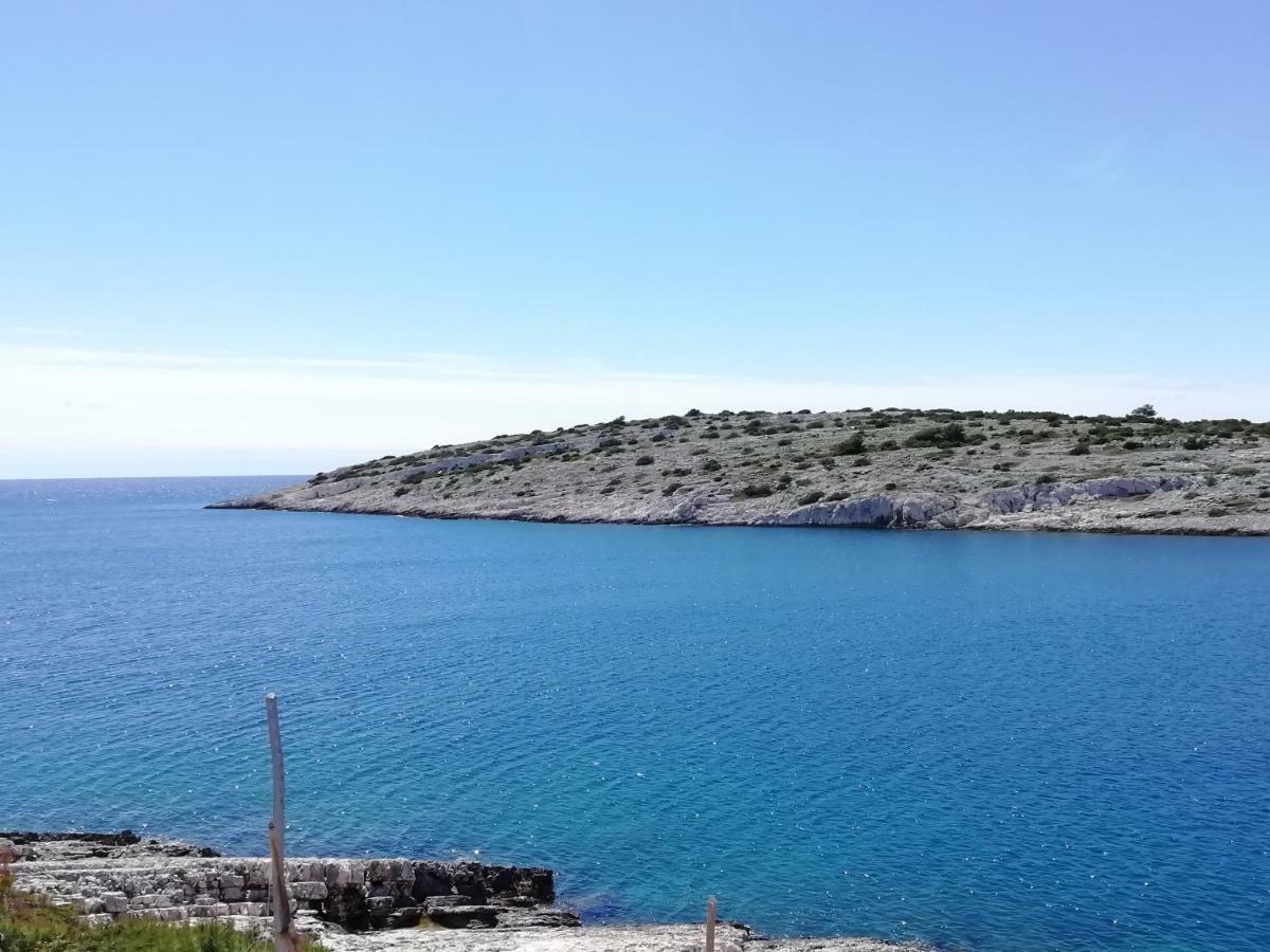 Poseidon Holiday Guesthouse Жирье Экстерьер фото