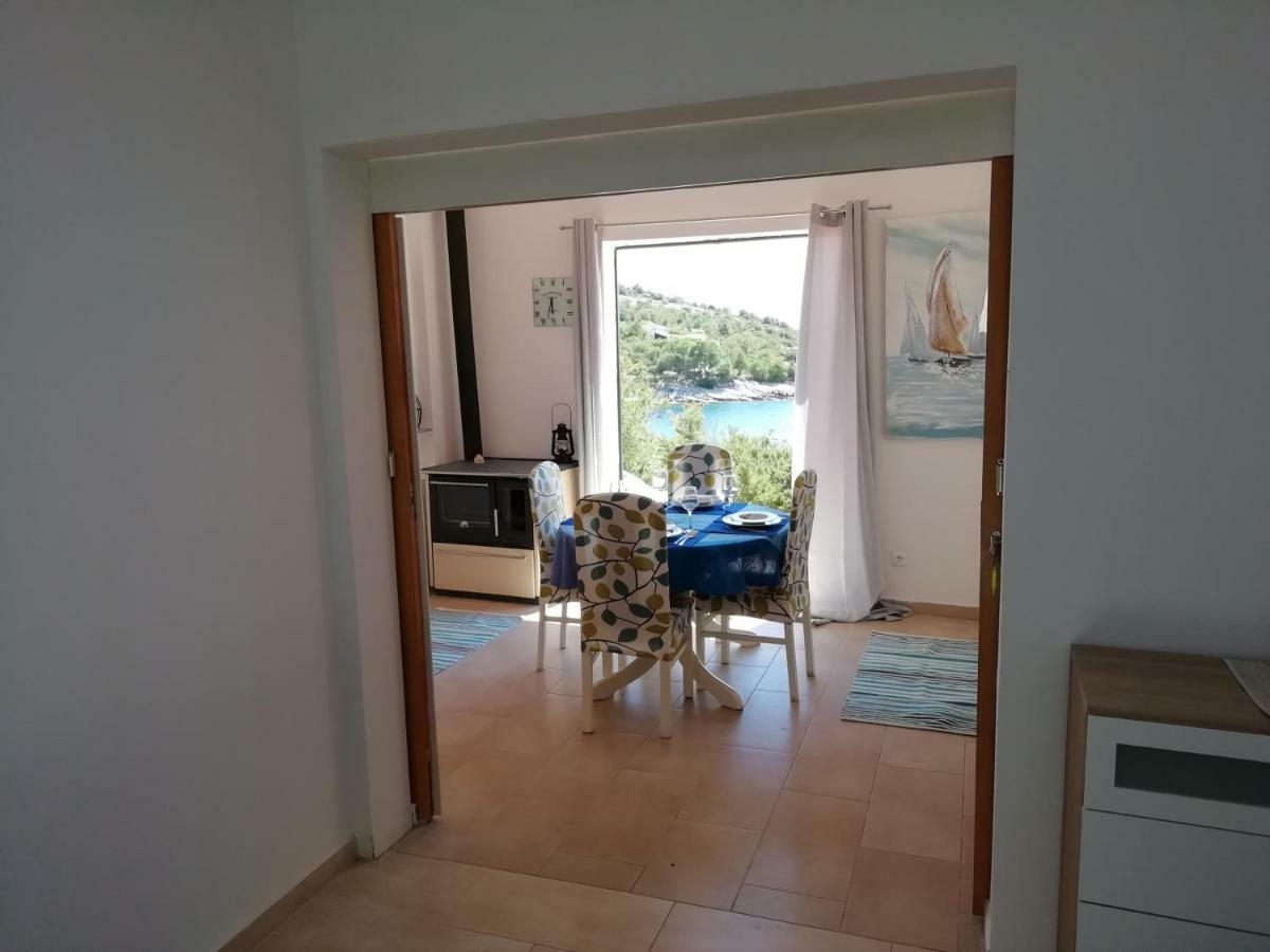Poseidon Holiday Guesthouse Жирье Экстерьер фото