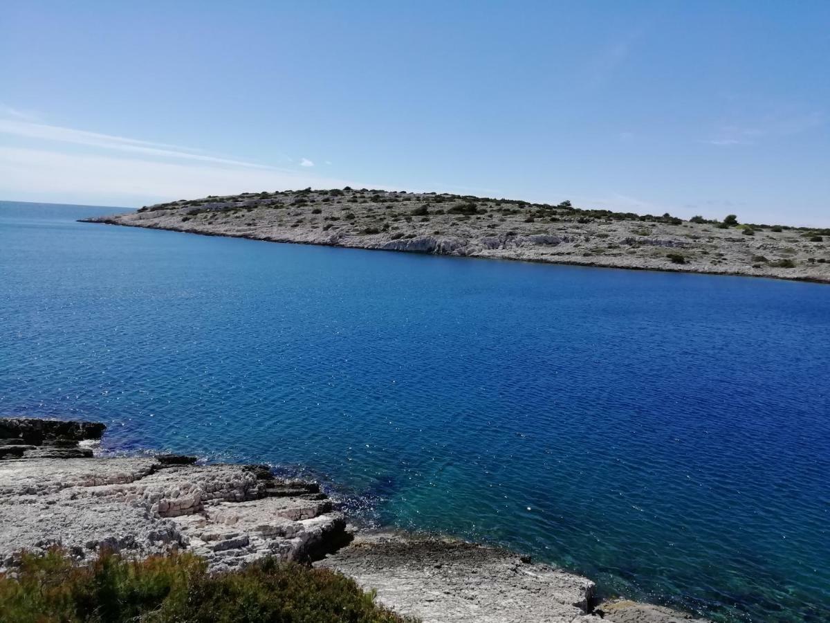 Poseidon Holiday Guesthouse Жирье Экстерьер фото